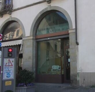 chiude la libreria cattolica della diocesi di prato